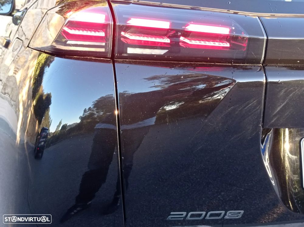 Peugeot 2008 1.2 PureTech Active - 8