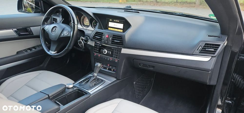 Mercedes-Benz Klasa E 200 CGI BlueEFFICIENCY Automatik Avantgarde - 28
