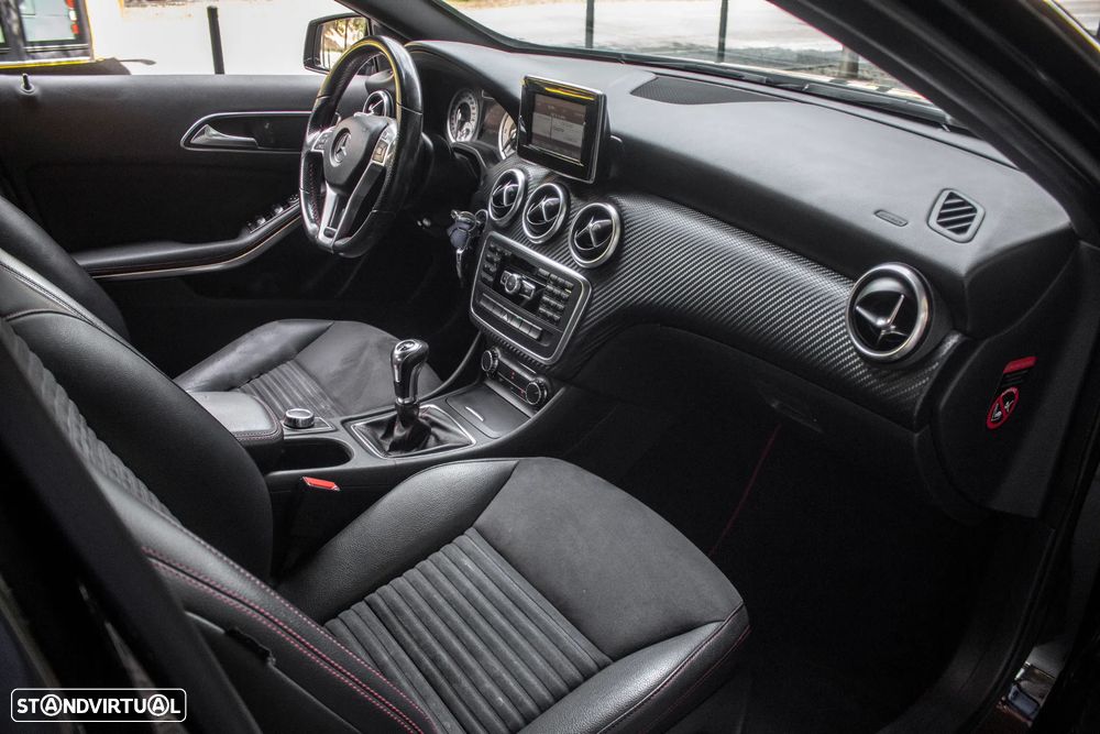 Mercedes-Benz A 180 CDI AMG Line - 24