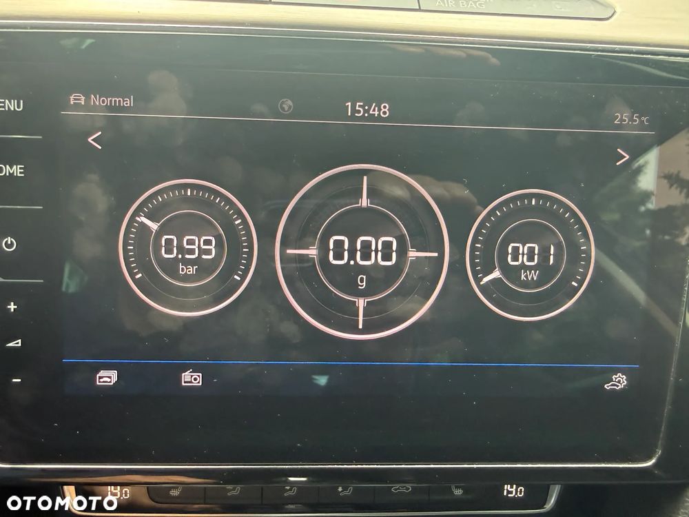 Volkswagen Passat - 27