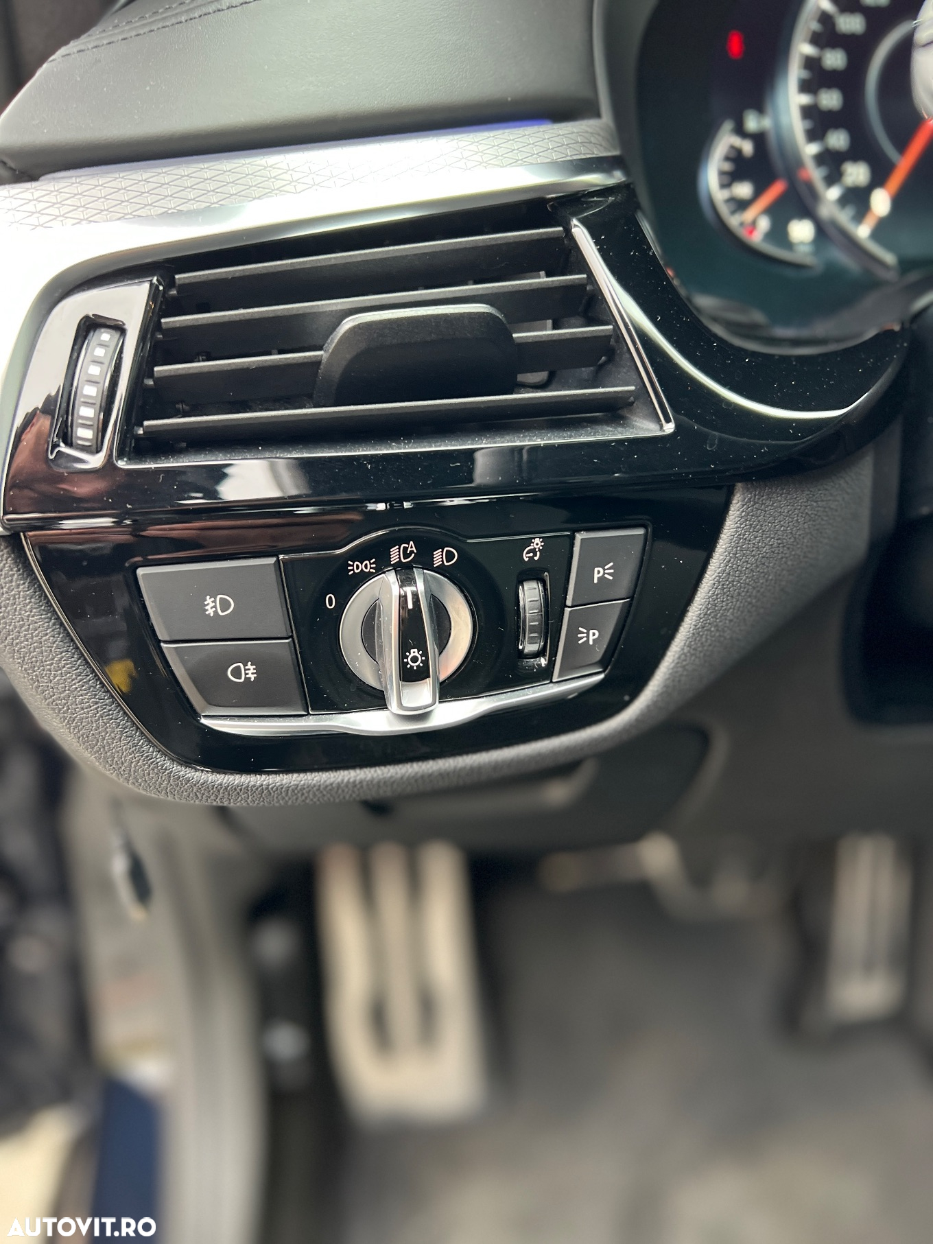 BMW Seria 5 530e Aut. M Sport Edition - 19