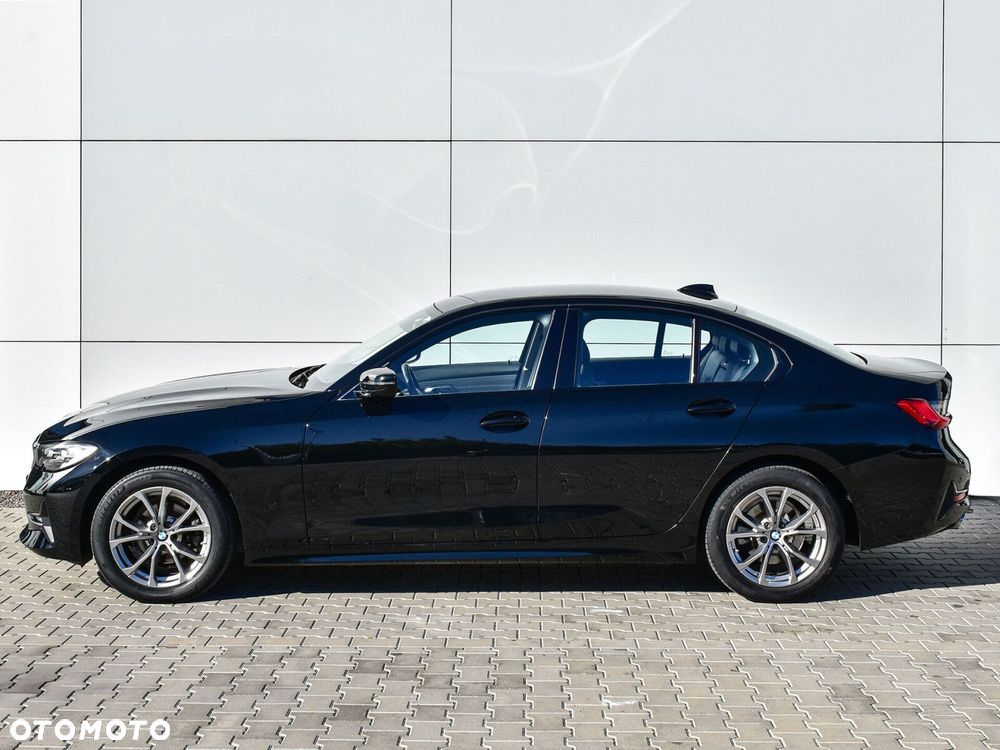 BMW Seria 3 318d Sport Line - 6