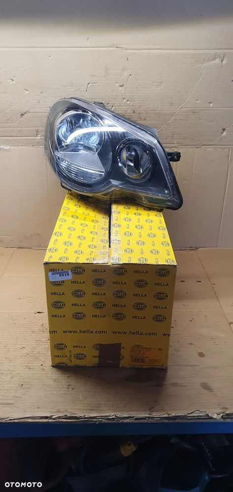 Lampa prawy przód przednia prawa VW Polo IV 9N Nowa TYC 1EE247019221 - 1