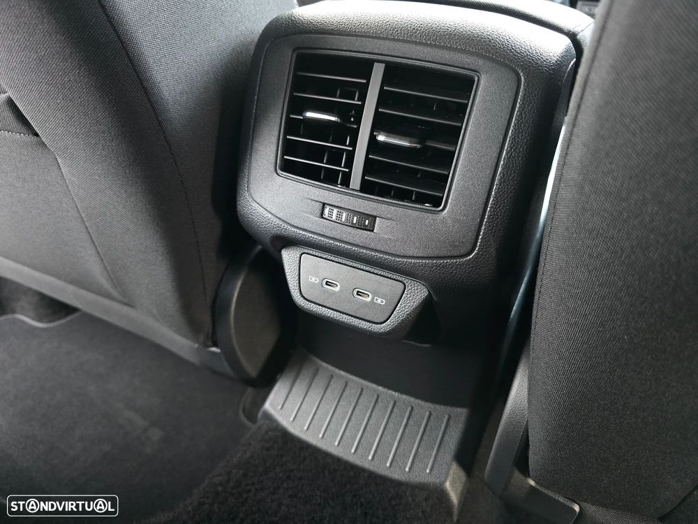 VW T-Roc 1.0 TSI Life - 36