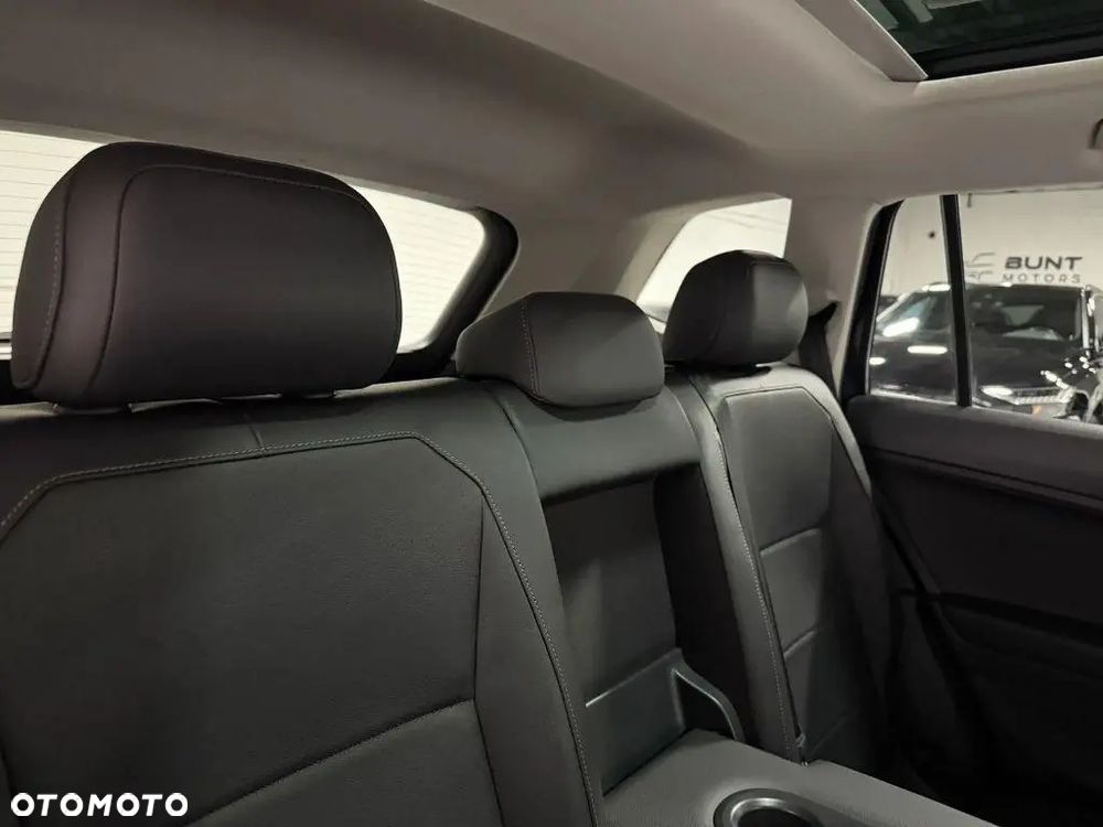 Volkswagen Tiguan 2.0 TSI 4Mot Elegance DSG - 38