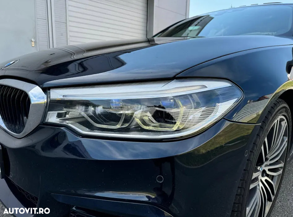 BMW Seria 5 520d xDrive AT - 13