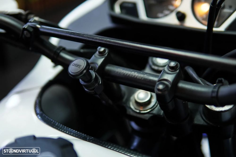 Yamaha XT750Z Super Tenere - 43