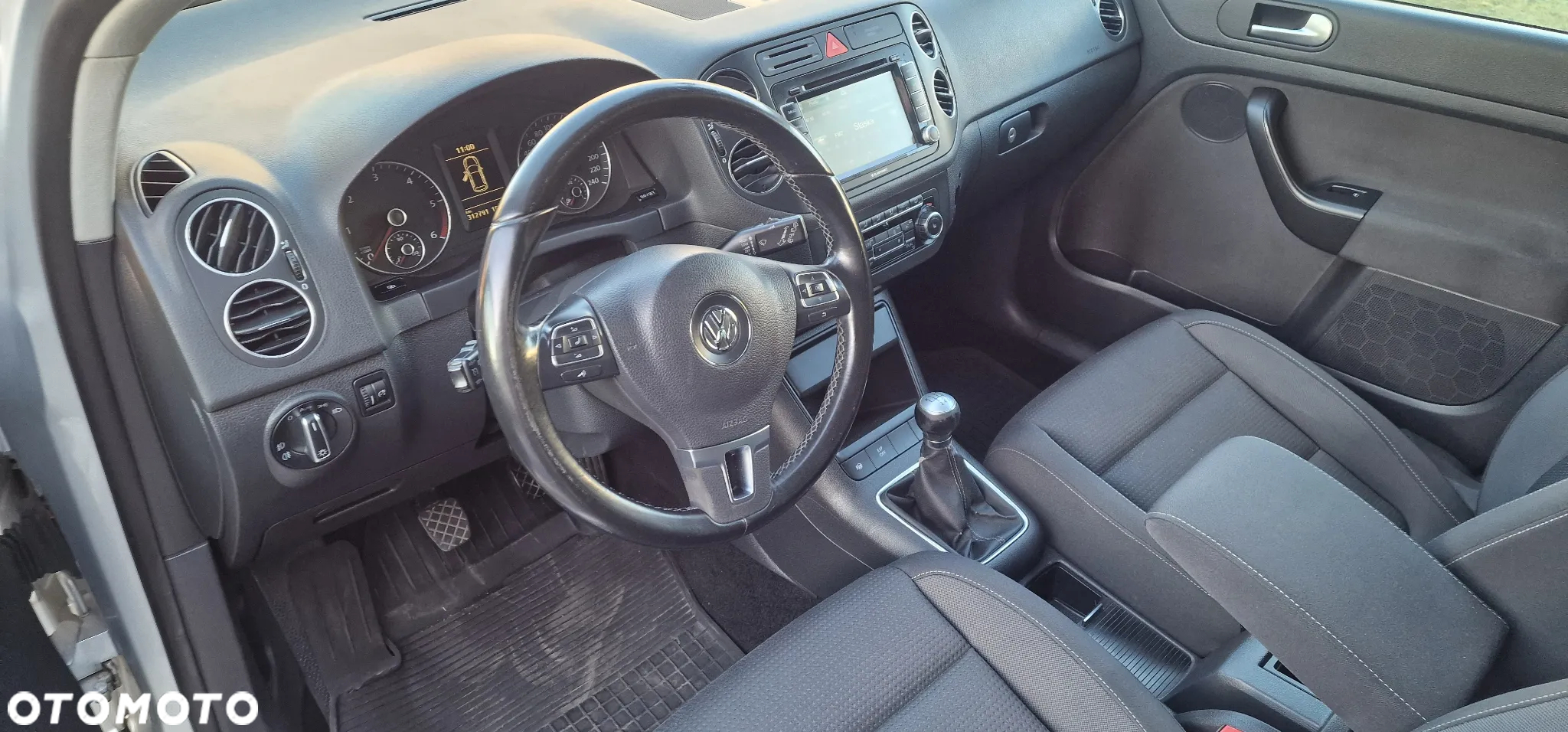 Volkswagen Golf Plus 2.0 TDI Comfortline - 25