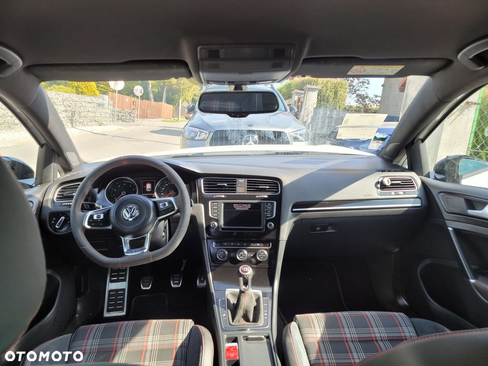 Volkswagen Golf 2.0 TSI BMT GTI - 26