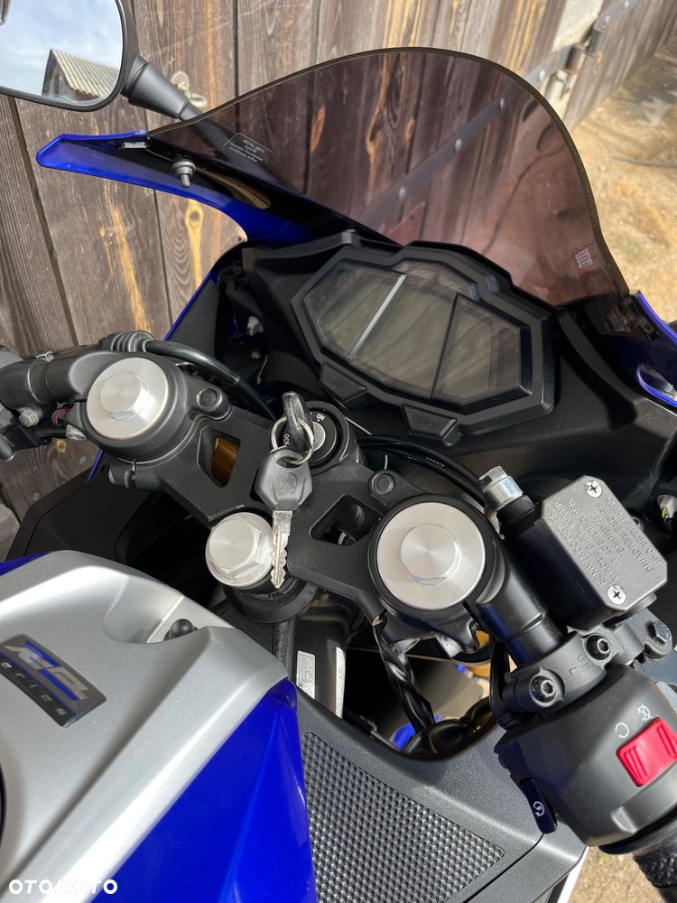 Yamaha YZF - 5