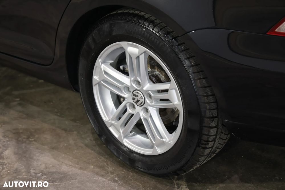 Volkswagen Golf 1.4 TSI Highline DSG - 23