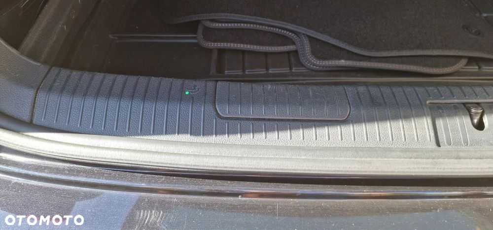 Volkswagen Golf Sportsvan - 15