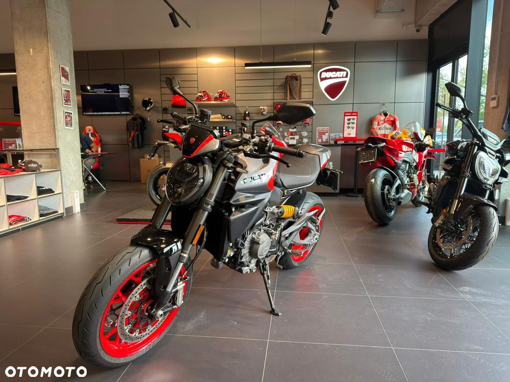 Ducati Monster - 8