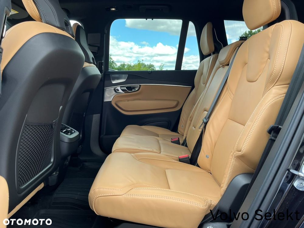 Volvo XC 90 - 16