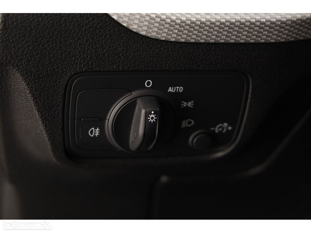 Audi Q2 30 TFSI Advanced - 33