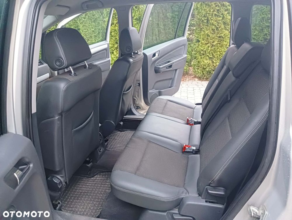 Opel Zafira 1.9 CDTI Cosmo - 3