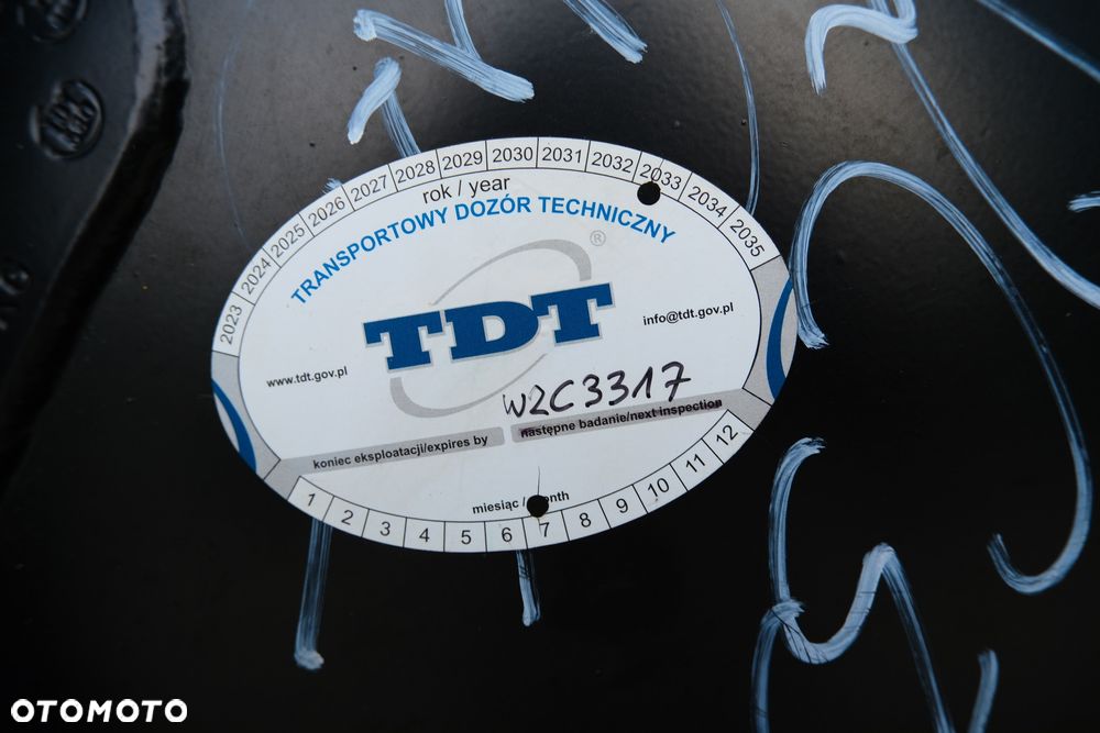 Suzuki Grand Vitara 2.0 De luxe - 23