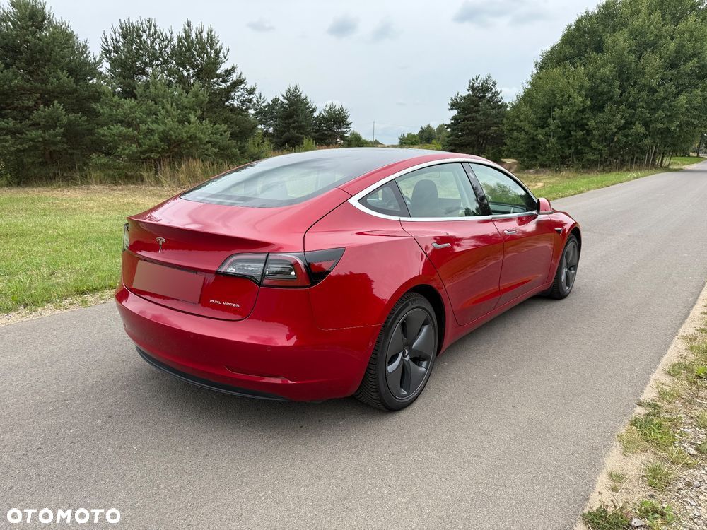 Tesla Model 3 - 3
