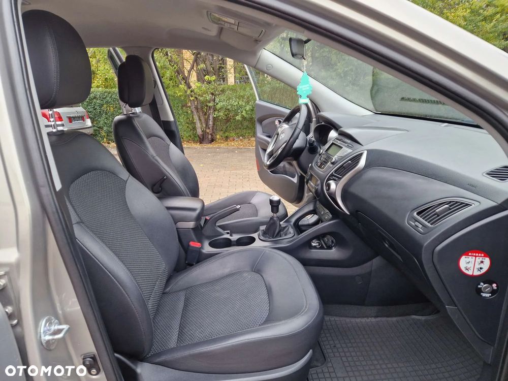 Hyundai ix35 2.0 2WD Comfort - 23