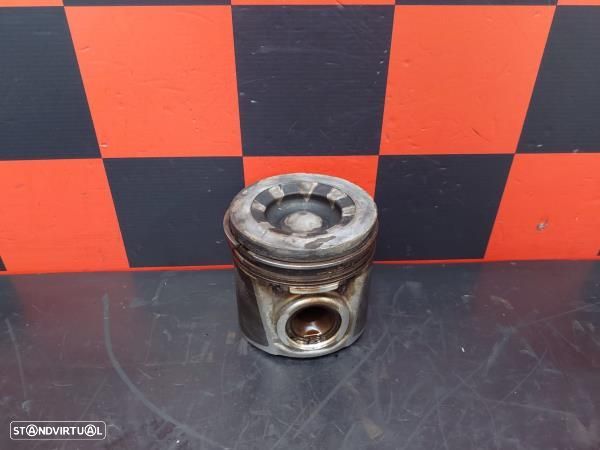 Pistão Fuso (Mitsubishi) Canter - 1