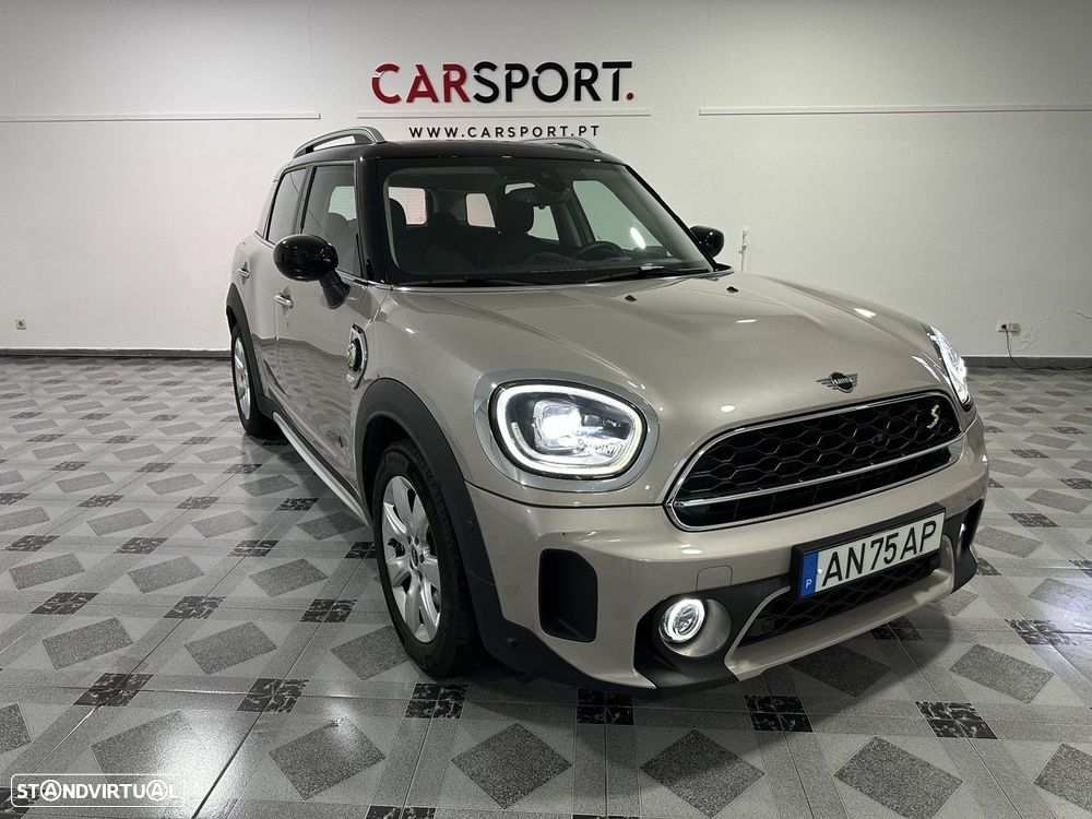 MINI Countryman Cooper SE ALL4 Auto - 2
