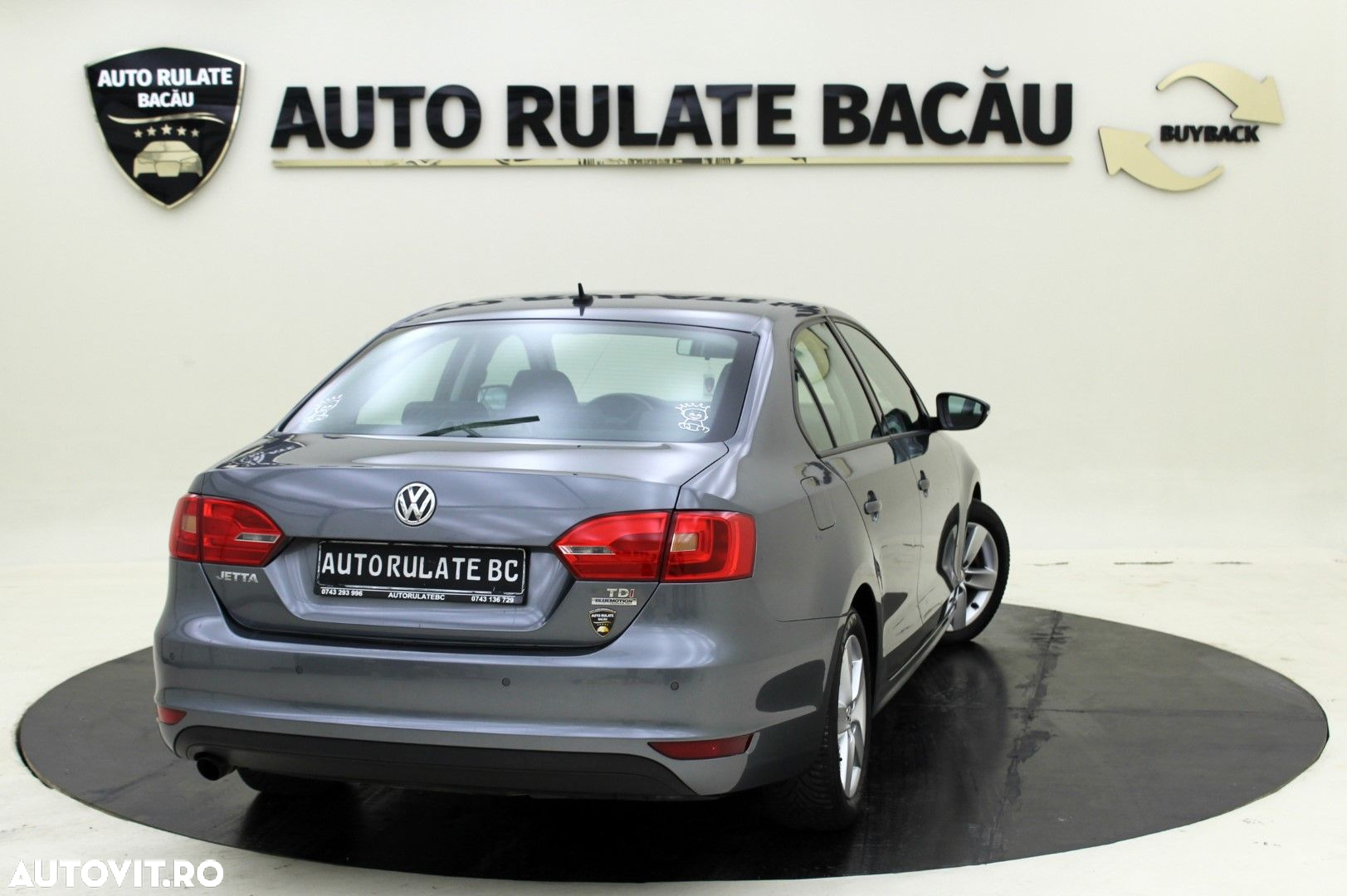 Volkswagen Jetta - 6