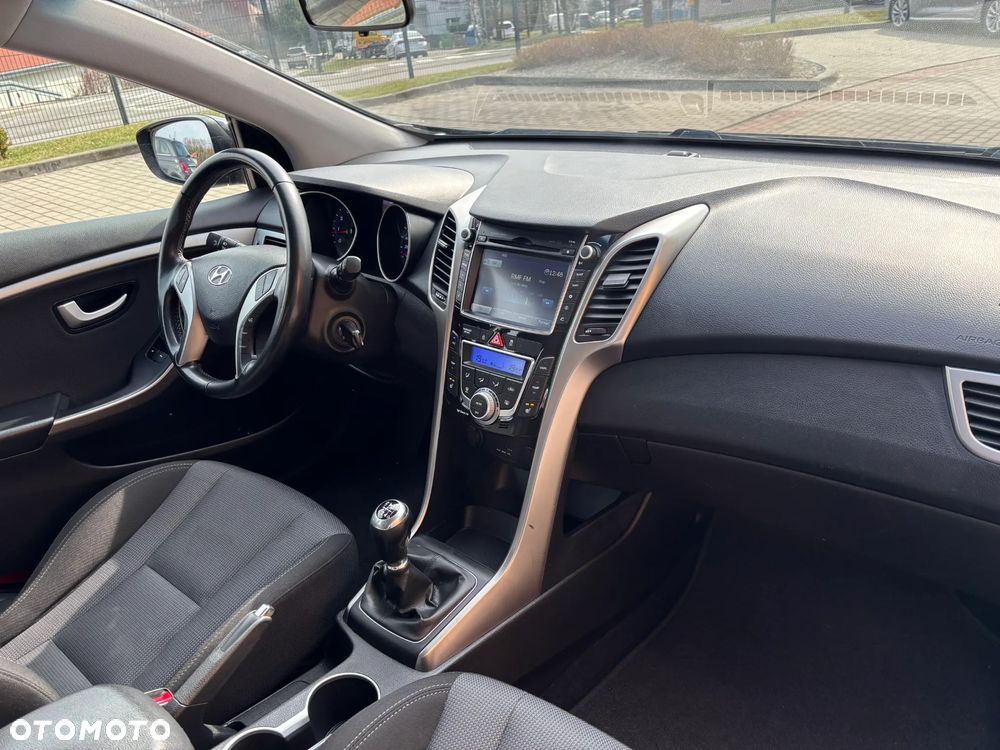 Hyundai i30 1.4 Premium - 25