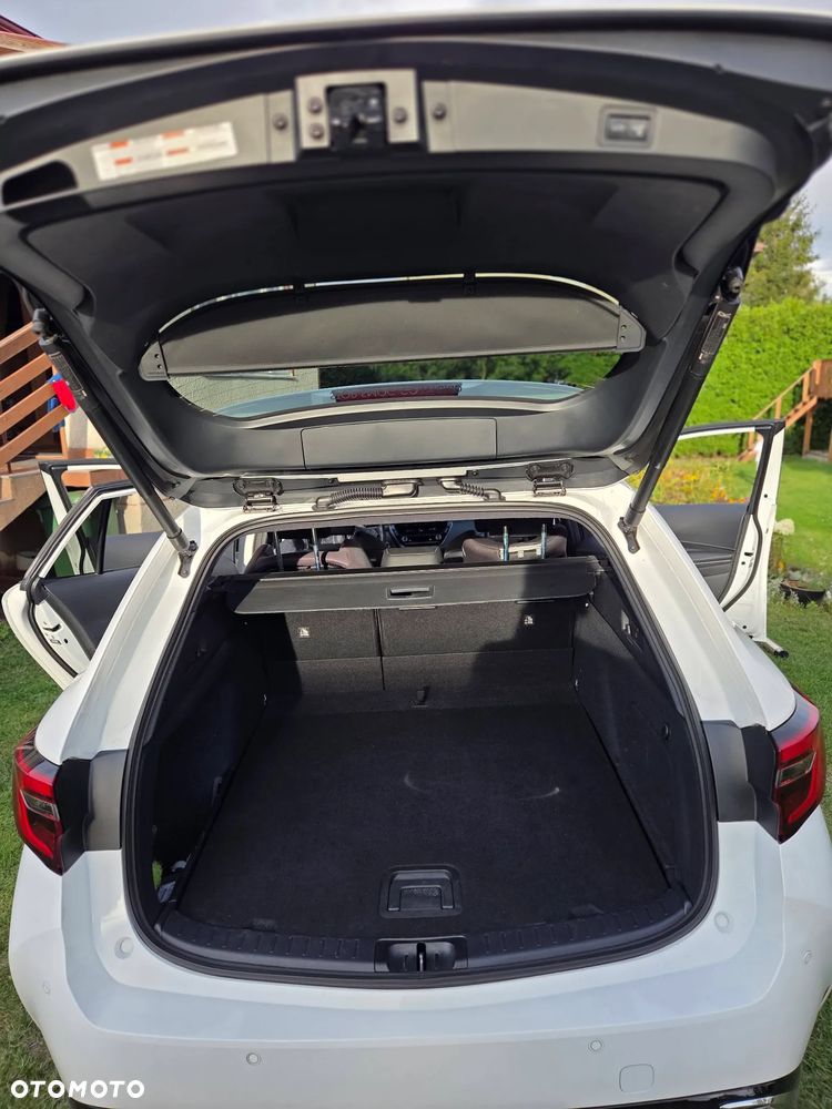 Toyota Corolla 2.0 Hybrid Style - 31