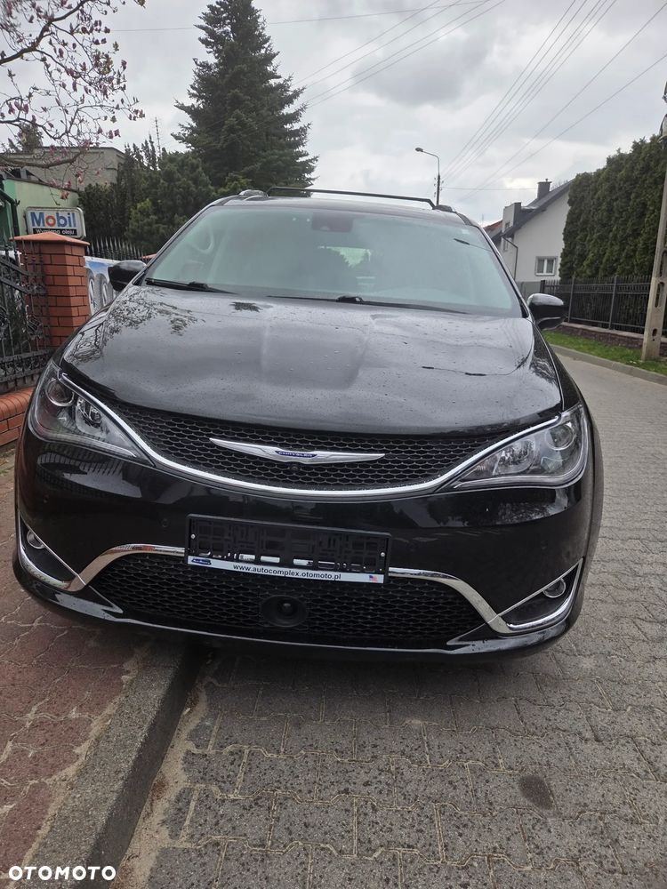 Chrysler Pacifica - 10