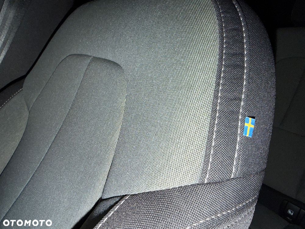 Volvo XC 40 B3 Plus Bright - 31