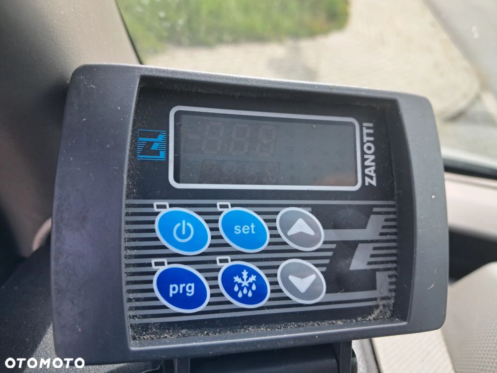 Renault Master - 22
