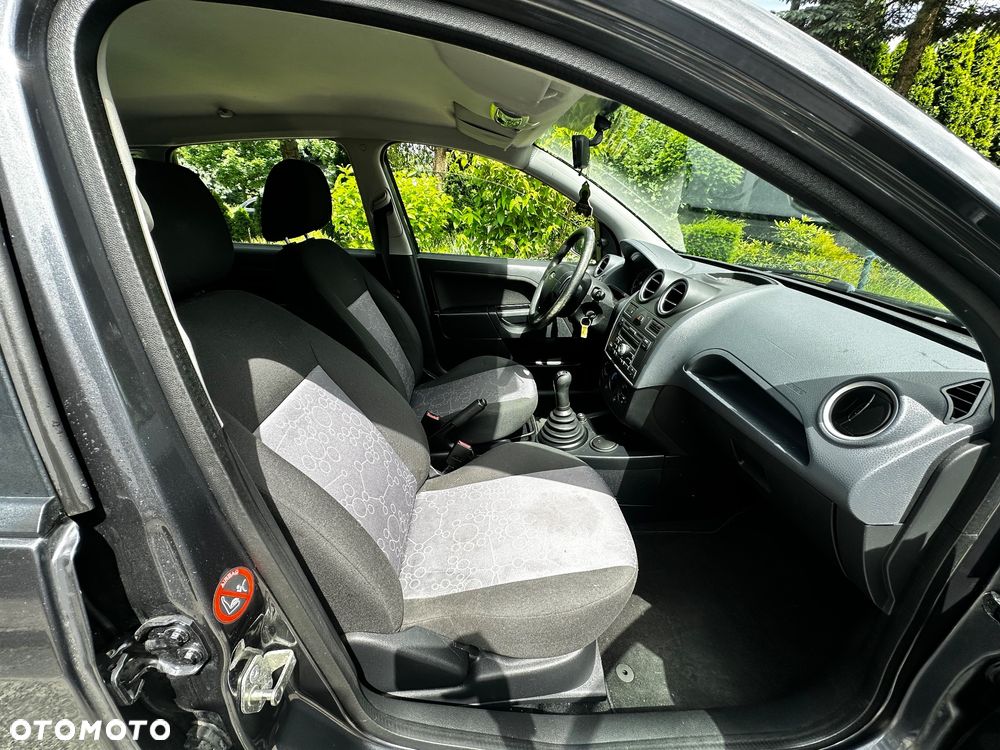 Ford Fiesta - 5