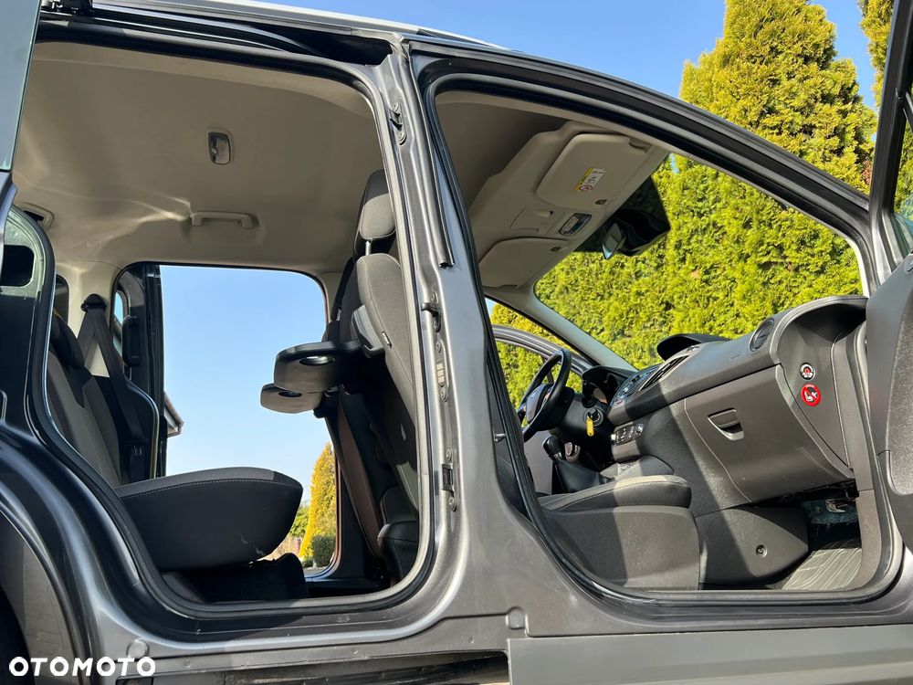 Ford Tourneo Courier 1.0 EcoBoost S&S Trend - 24