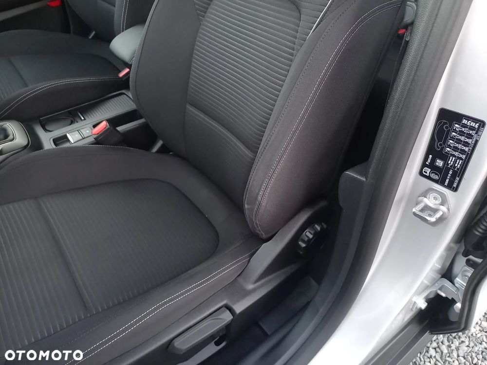 Ford Focus 1.5 EcoBlue Start-Stopp-System TITANIUM - 33