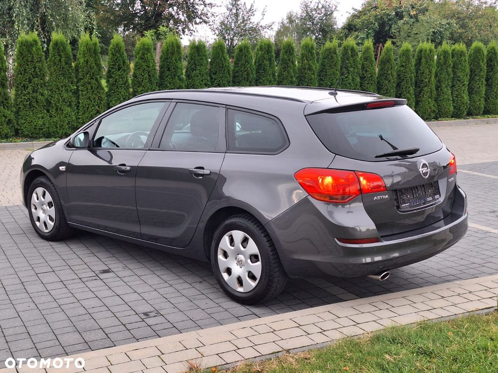 Opel Astra 1.4 T Essentia - 3