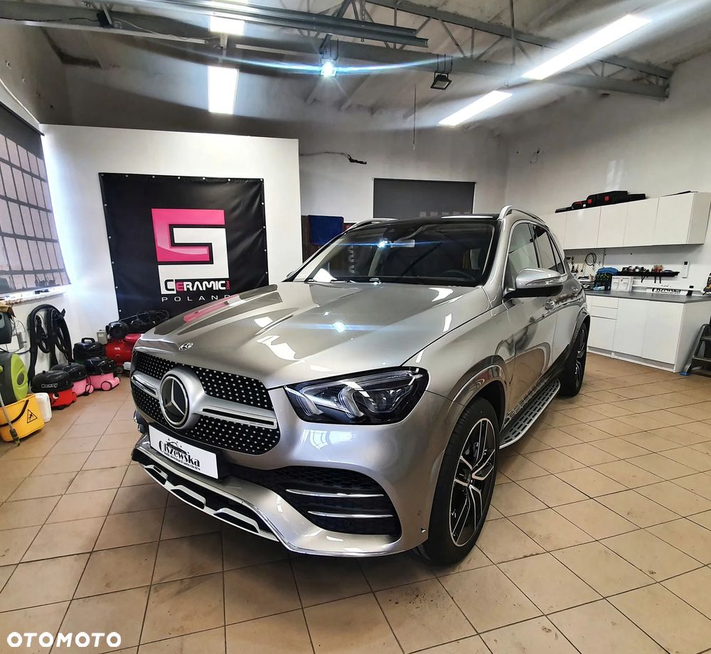 Mercedes-Benz GLE - 1