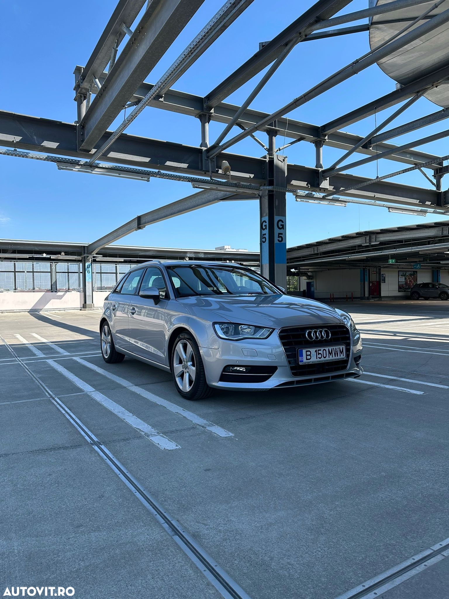 Audi A3 1.6 TDI clean Stronic Ambition - 2