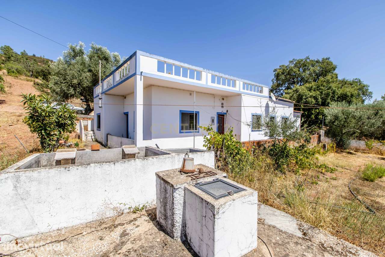 Moradia isolada com 4 quartos em Benafim - Grande imagem: 4/25