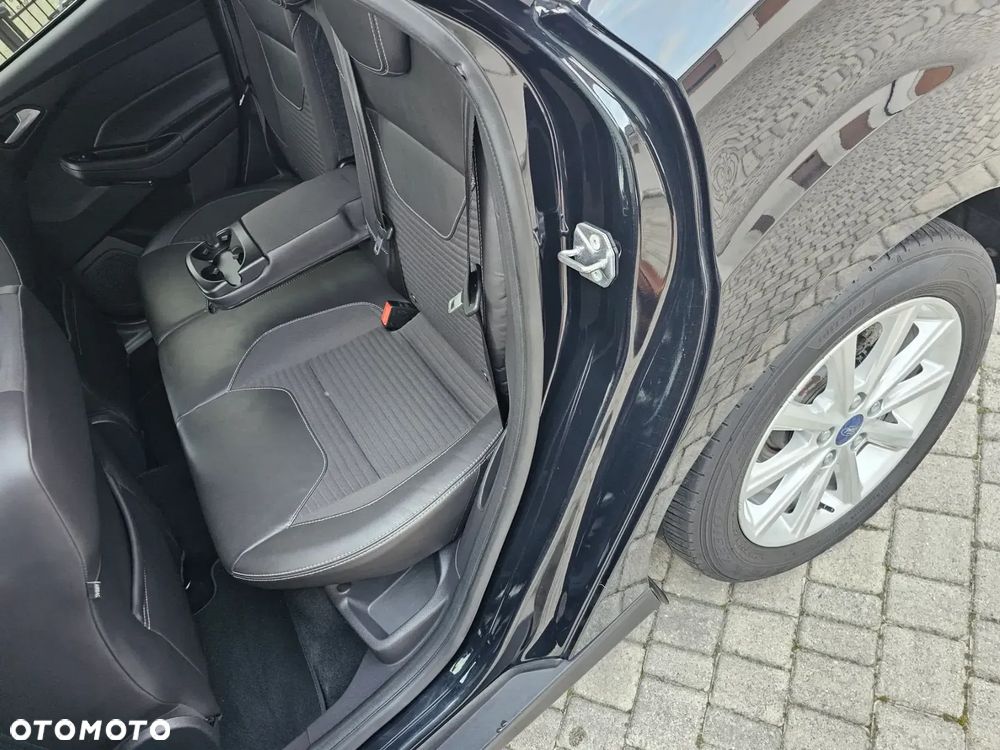 Ford Focus Turnier 1.0 EcoBoost Start-Stopp-System TITANIUM X - 20