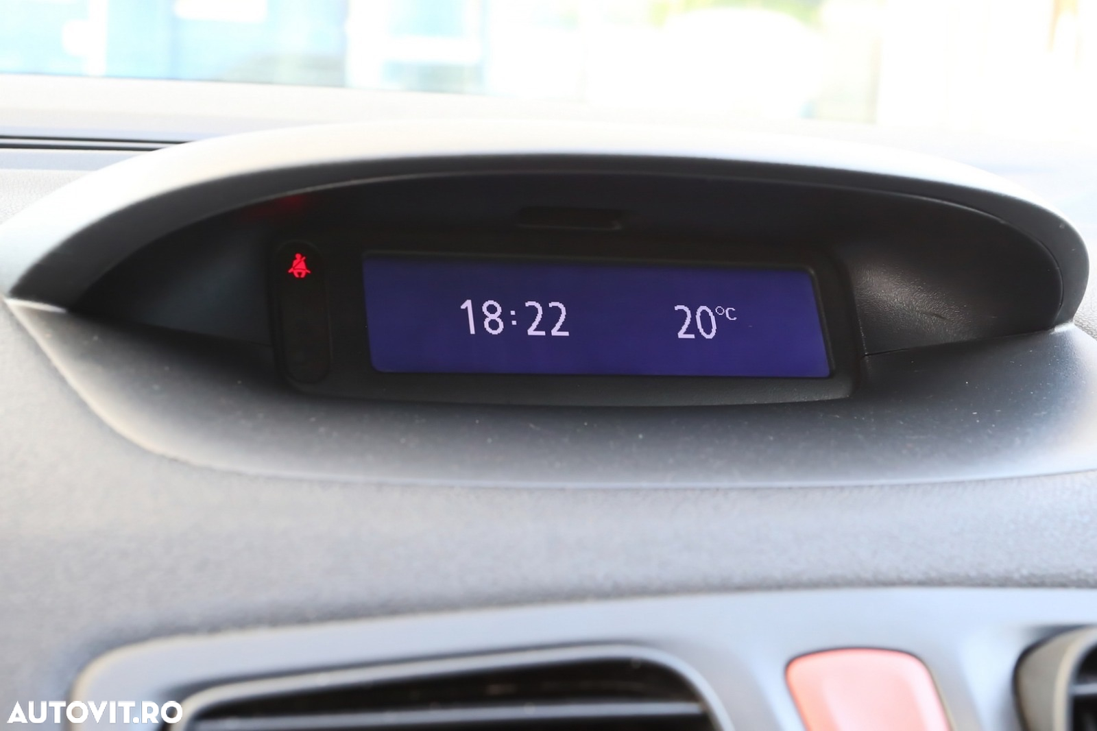 Renault Fluence 1.5dCi Privilege - 13