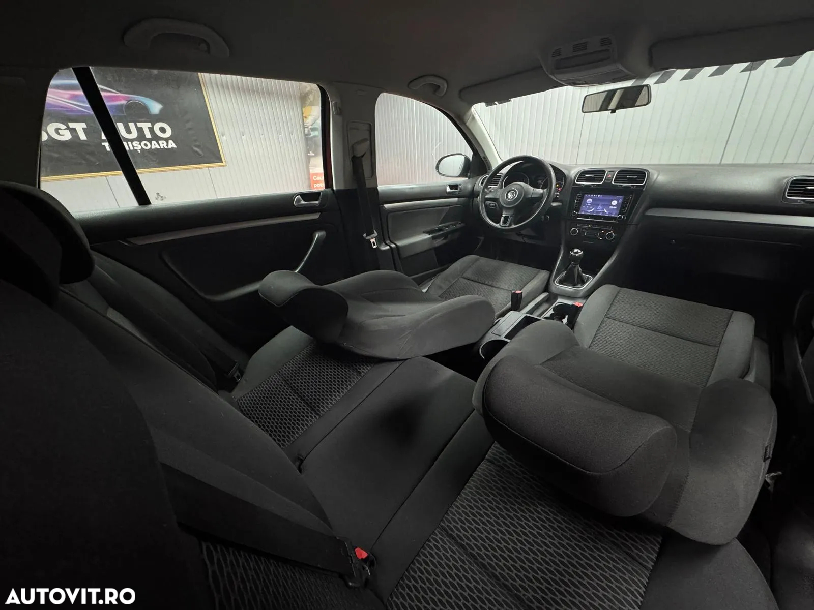 Volkswagen Golf - 16