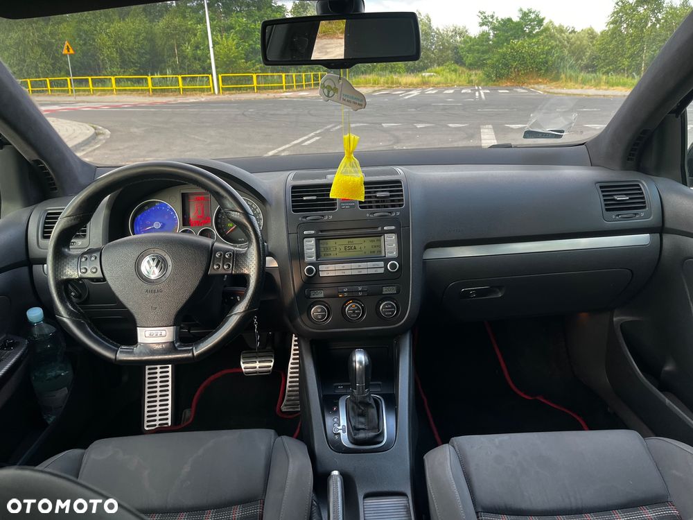 Volkswagen Golf - 19