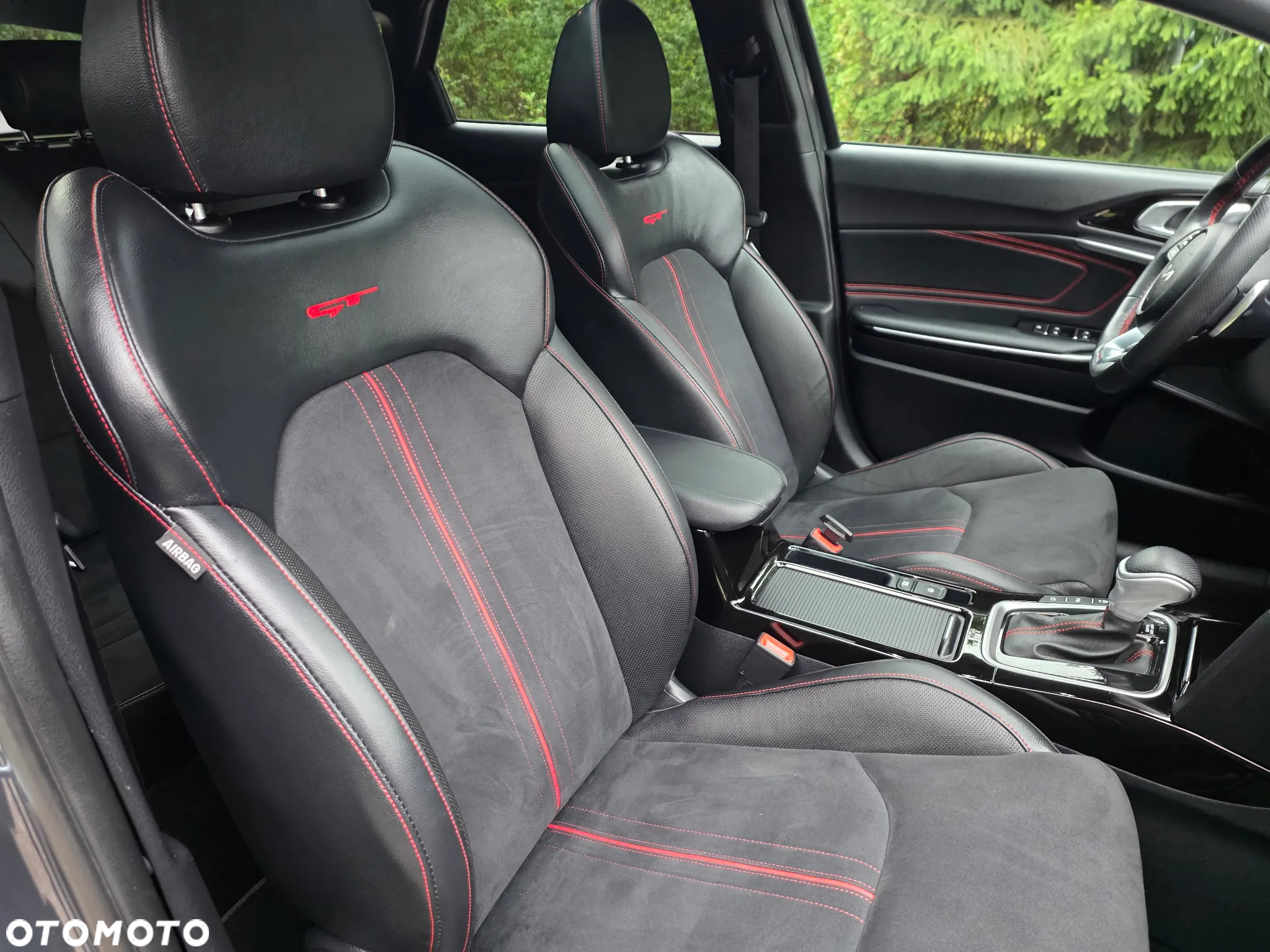 Kia ProCeed 1.6 T-GDI GT DCT - 9
