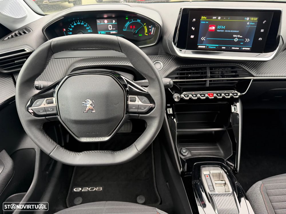 Peugeot e-208 Active - 12