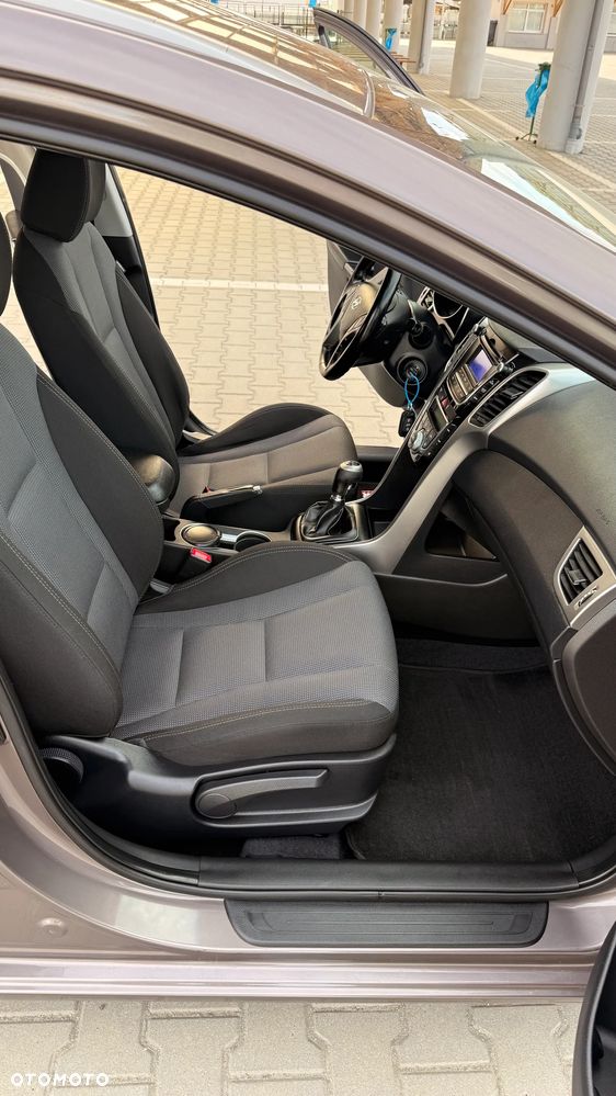 Hyundai i30 1.4 CRDi Style - 11