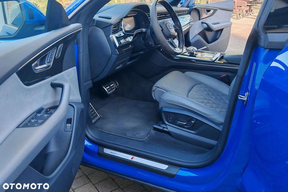 Audi Q8 - 15