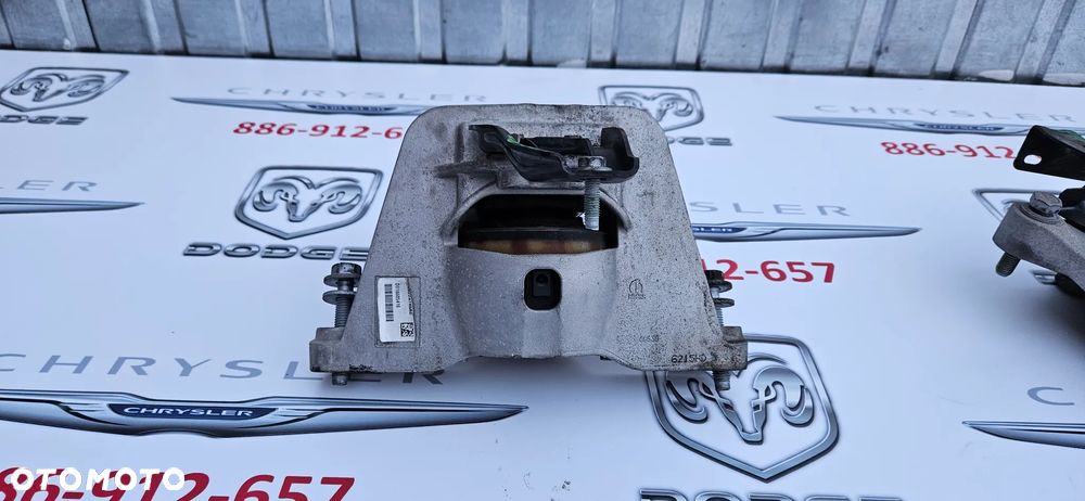 Chrysler Pacifica 2016- 3.6 V6 Mocowanie silnika skrzyni biegów Poduszka Łapa silnika lewa prawa Poduszka Wspornik lewy prawy P68224742AB P68224746AC - 8