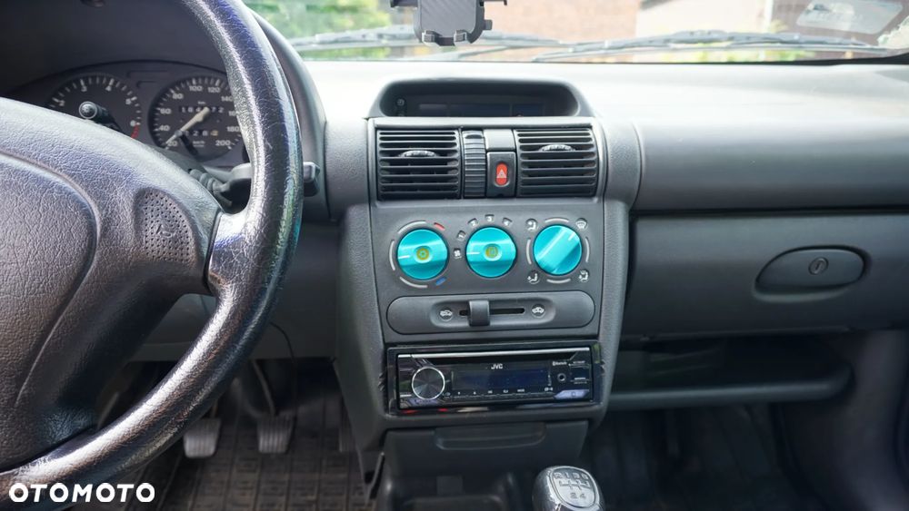 Opel Corsa 1.4 Joy - 12