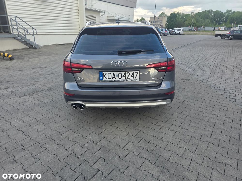 Audi A4 Allroad - 10