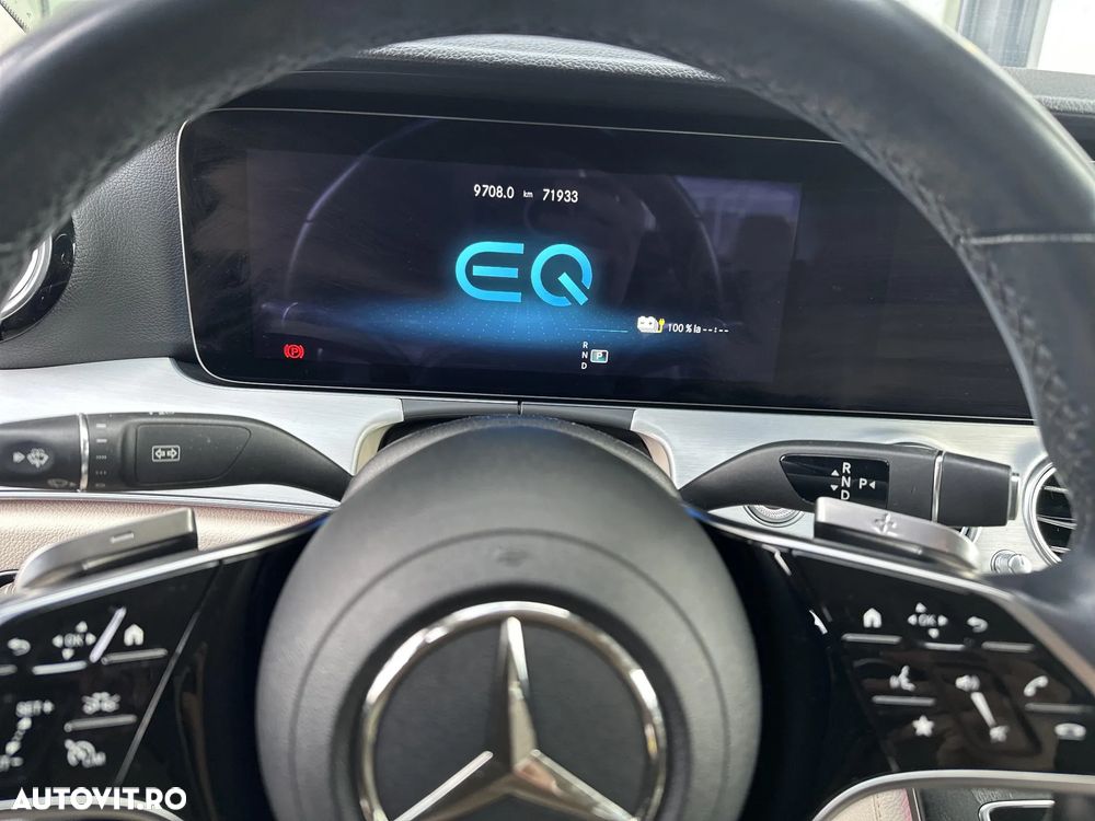 Mercedes-Benz E 300 de 9G-TRONIC - 12